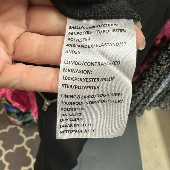 Maggy London Black Short Sleeve Pantsuit Size 10 NWT - Picture 10 of 10